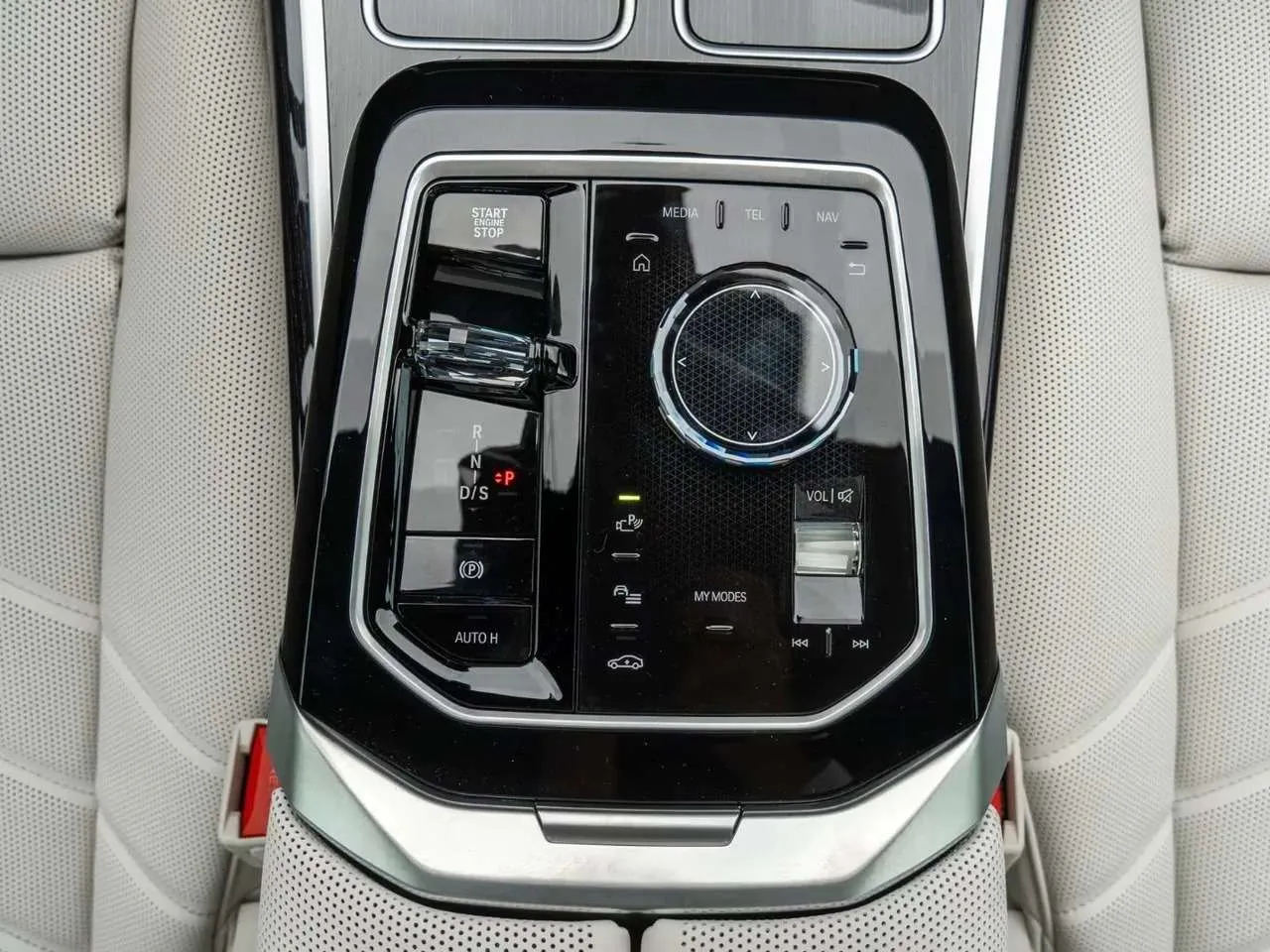 BMW 740