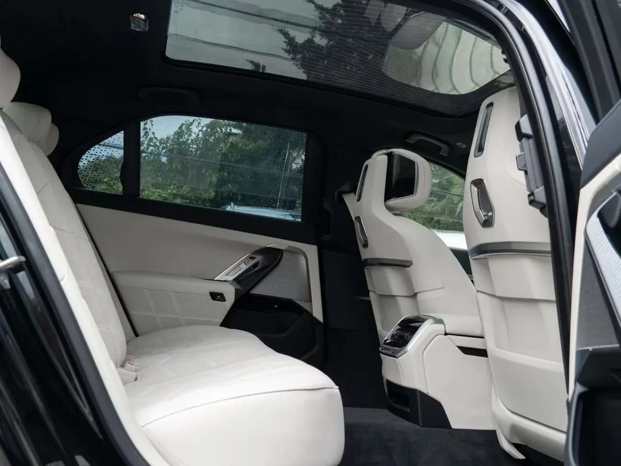 BMW 740