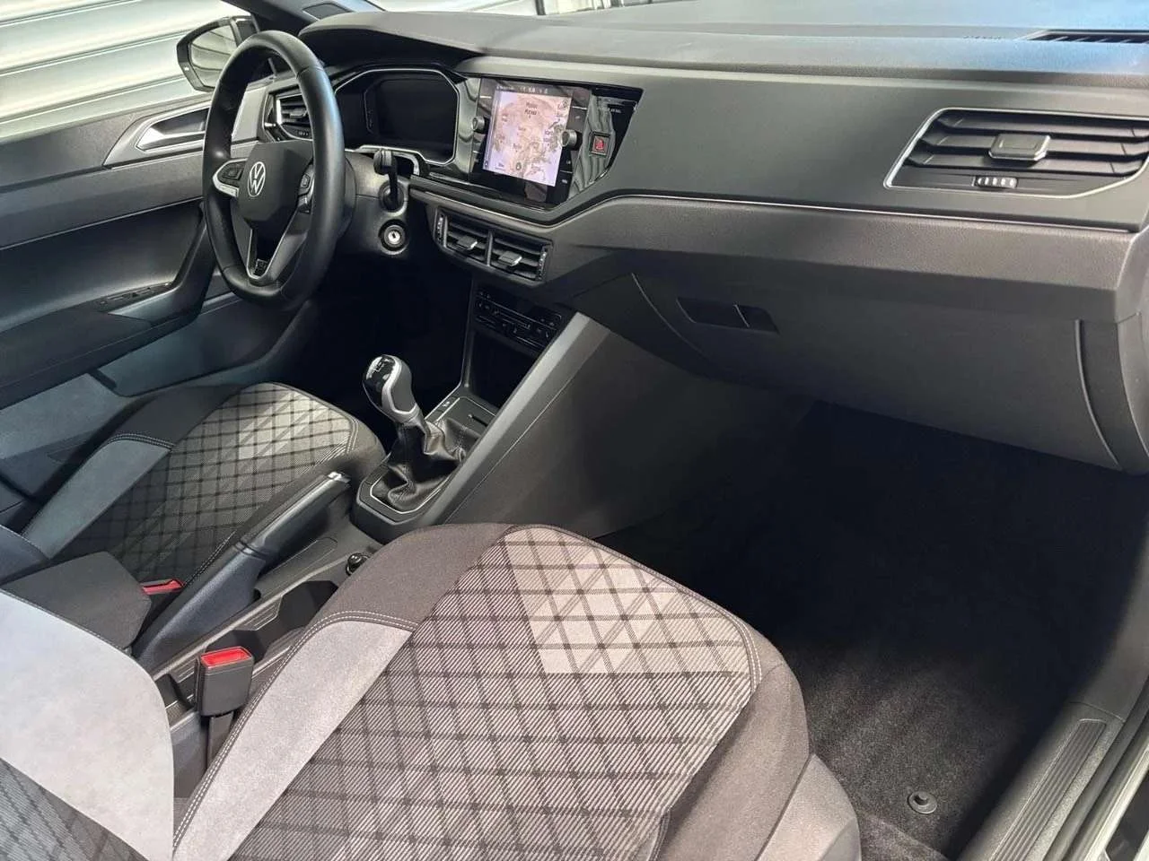 Volkswagen Polo Polo 1.0 tsi R-Line 95cv - miniatura 18