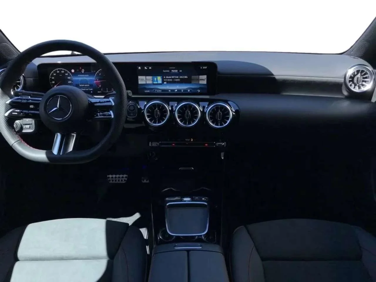 Mercedes-Benz A 220 d Limousine - miniatura 8
