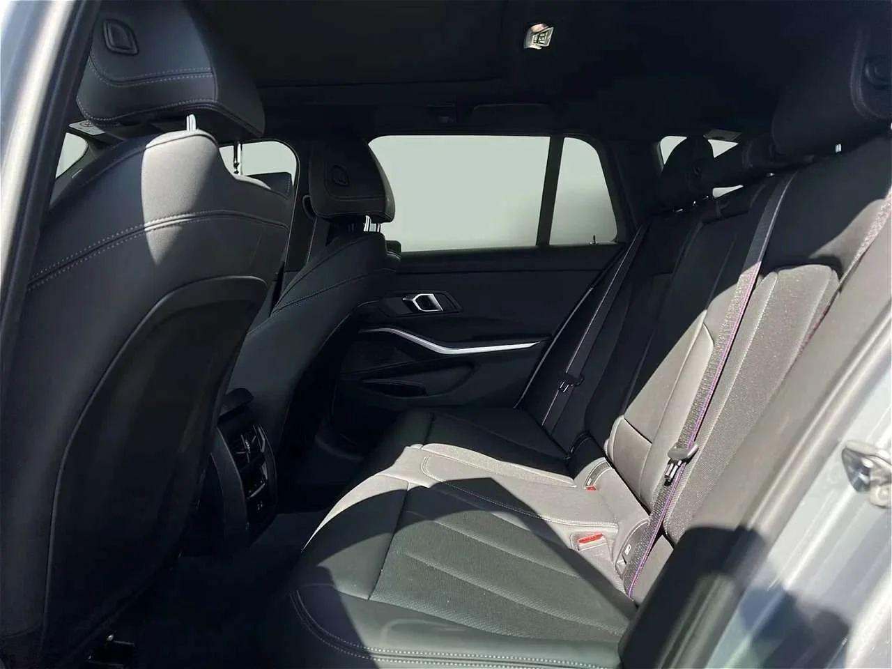 BMW 330 i xDrive Touring M Sport - miniatura 10