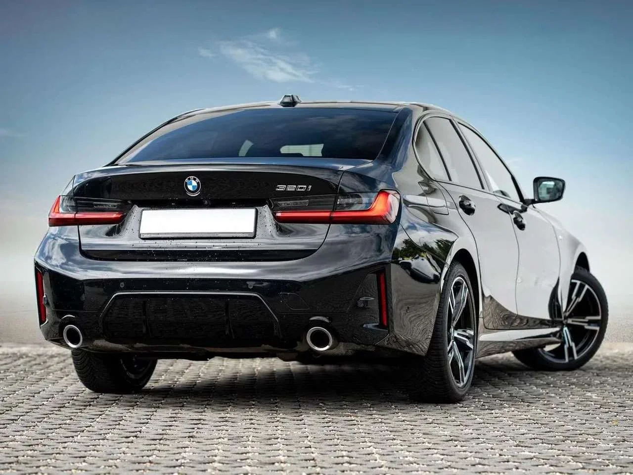 BMW 320 i Limousine M-Sport   S-Glas ParkAss - miniatura 2