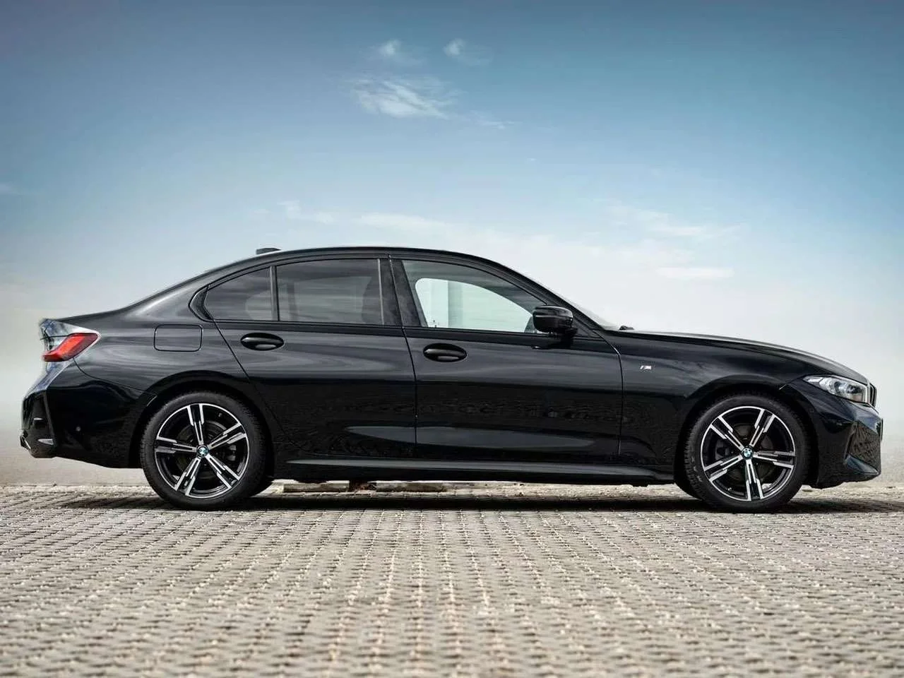 BMW 320 i Limousine M-Sport   S-Glas ParkAss - miniatura 3