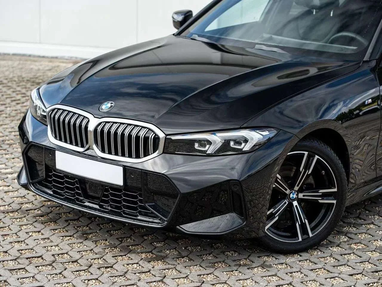BMW 320 i Limousine M-Sport   S-Glas ParkAss - miniatura 6