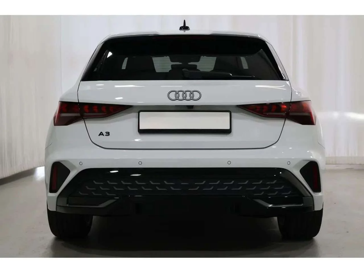 Audi A3 Sportback 35 TDI S line - miniatura 5