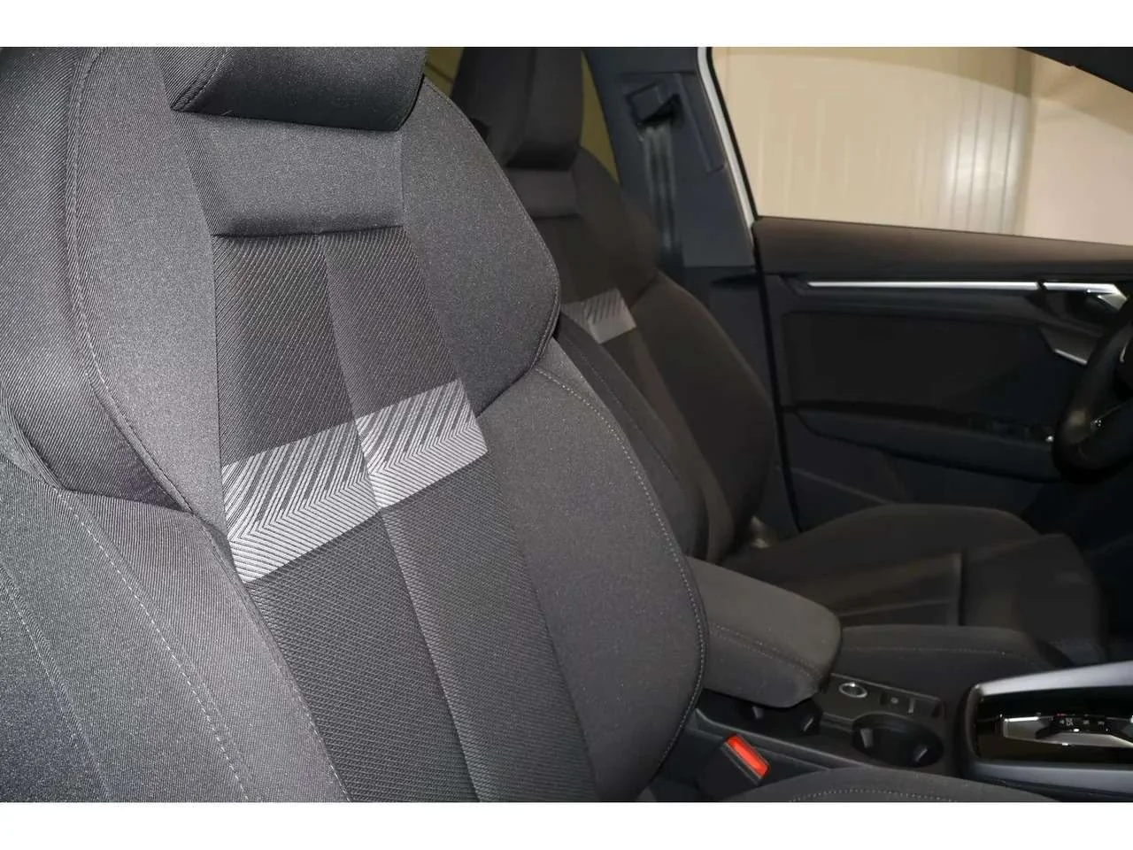 Audi A3 Sportback 35 TDI S line - miniatura 11