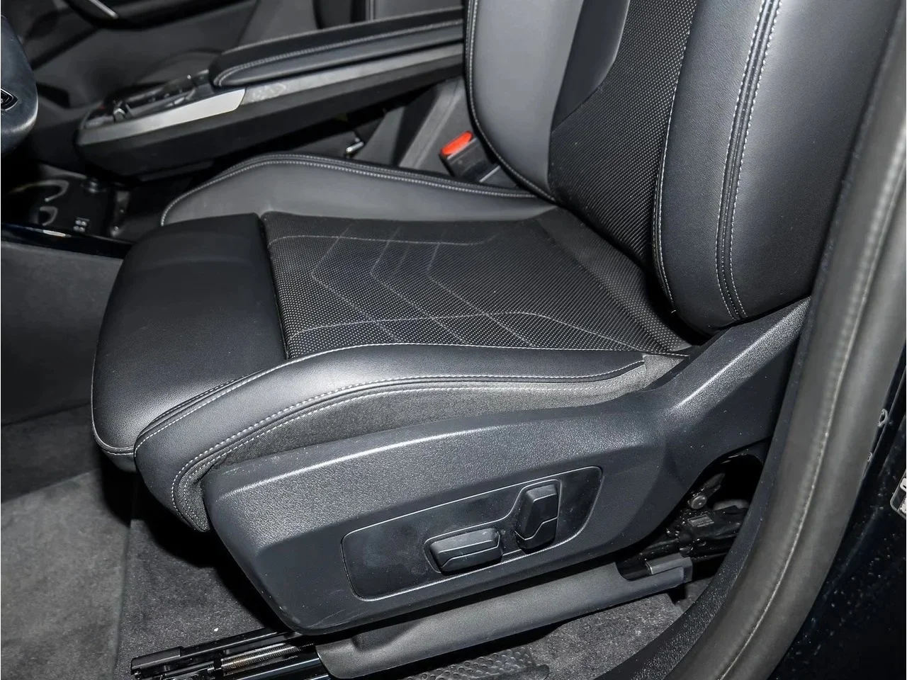BMW X1 sDrive20i M Sport - miniatura 12