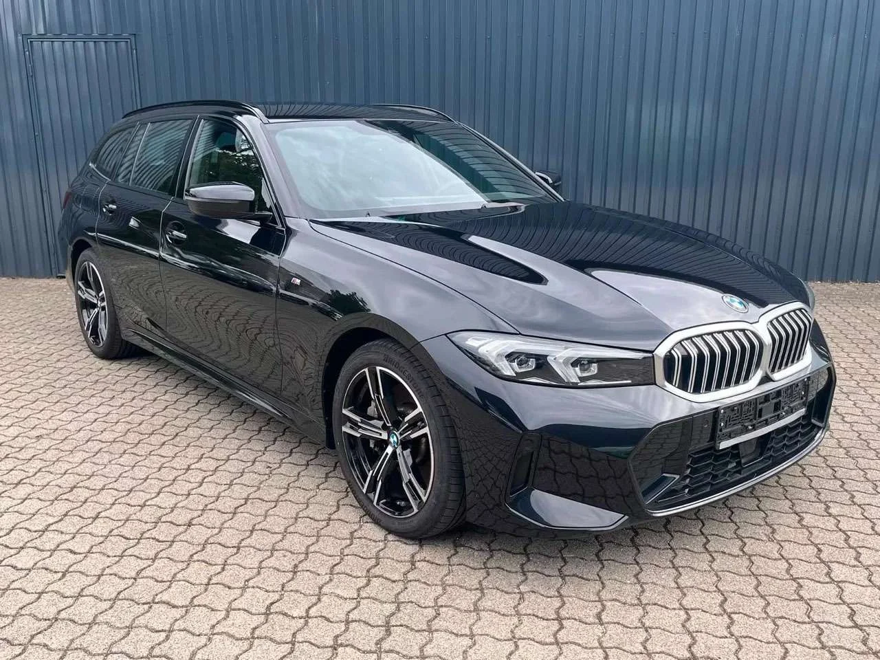 BMW 330 i xDrive Touring M SPORT
