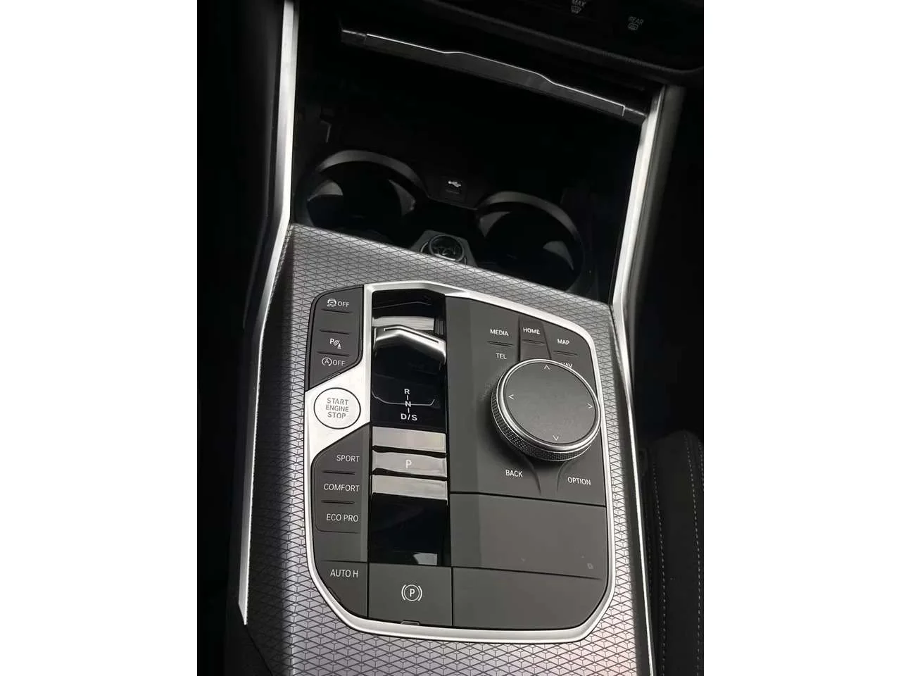 BMW 330 i xDrive Touring M SPORT - miniatura 15