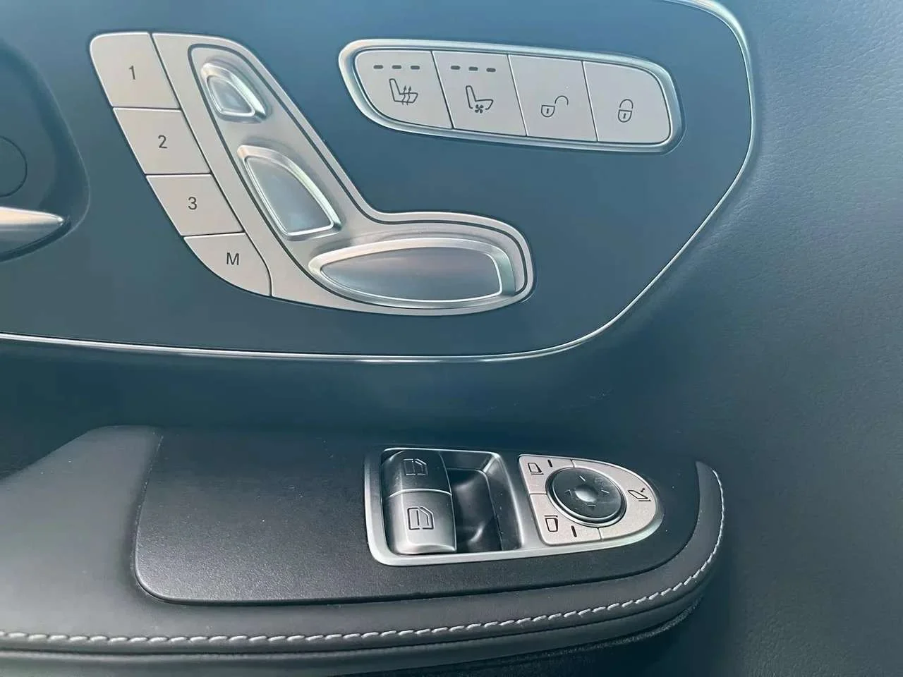 Mercedes-Benz V 300 d EXCLUSIVE EXTRA LANG 4-Matic AMG - miniatura 5