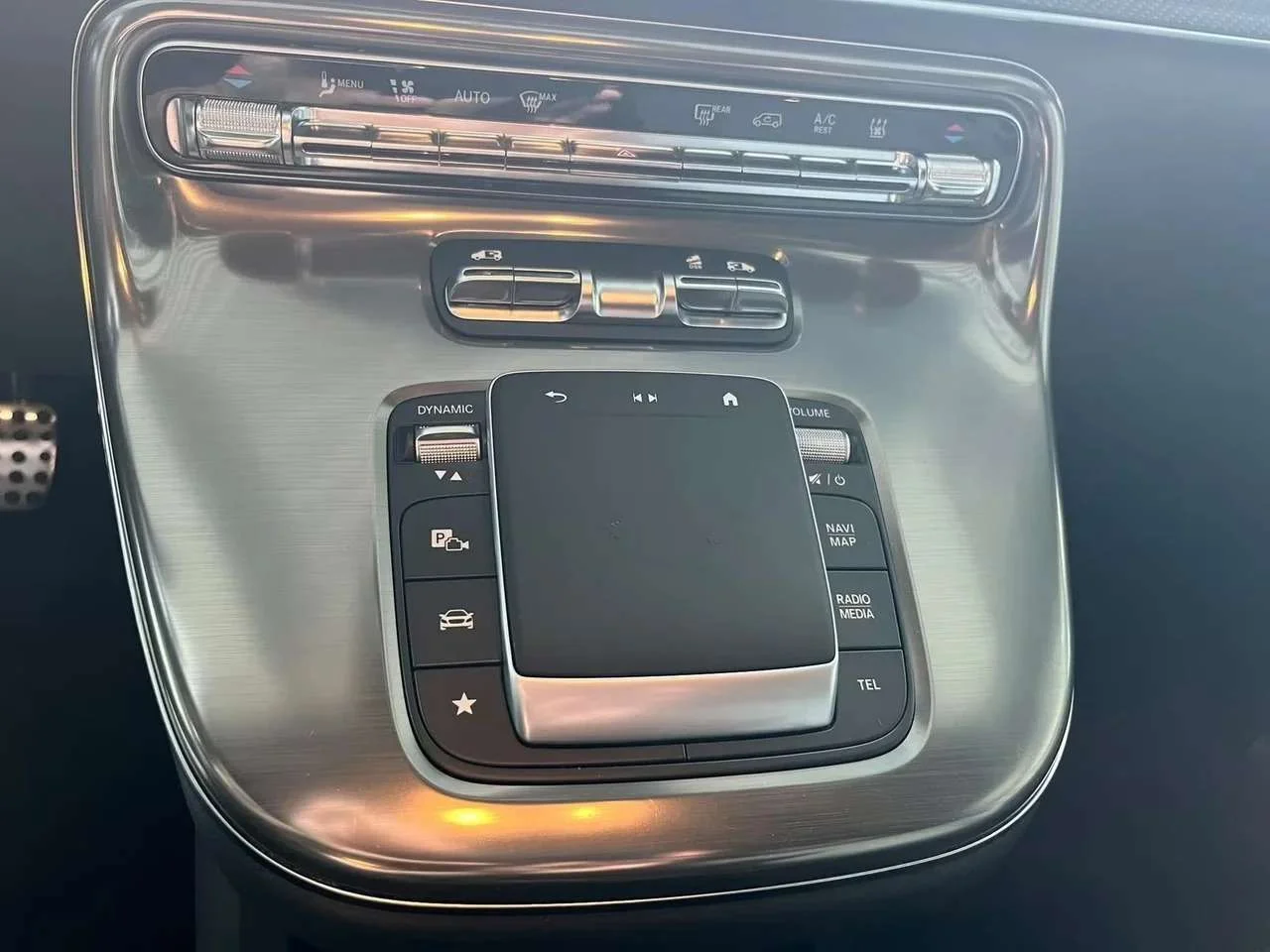 Mercedes-Benz V 300 d EXCLUSIVE EXTRA LANG 4-Matic AMG - miniatura 9