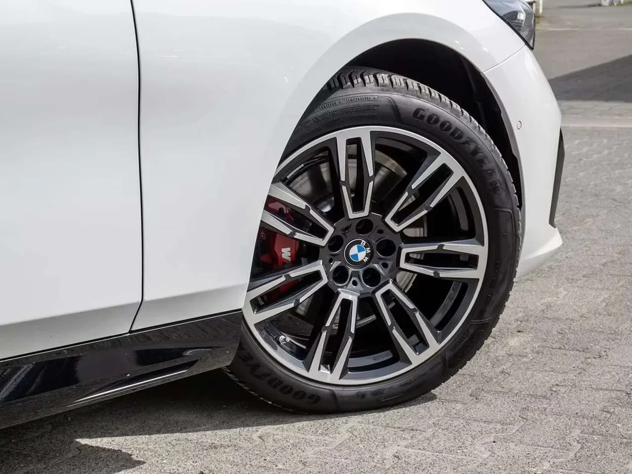 BMW 520 i M Sport Pro - miniatura 4