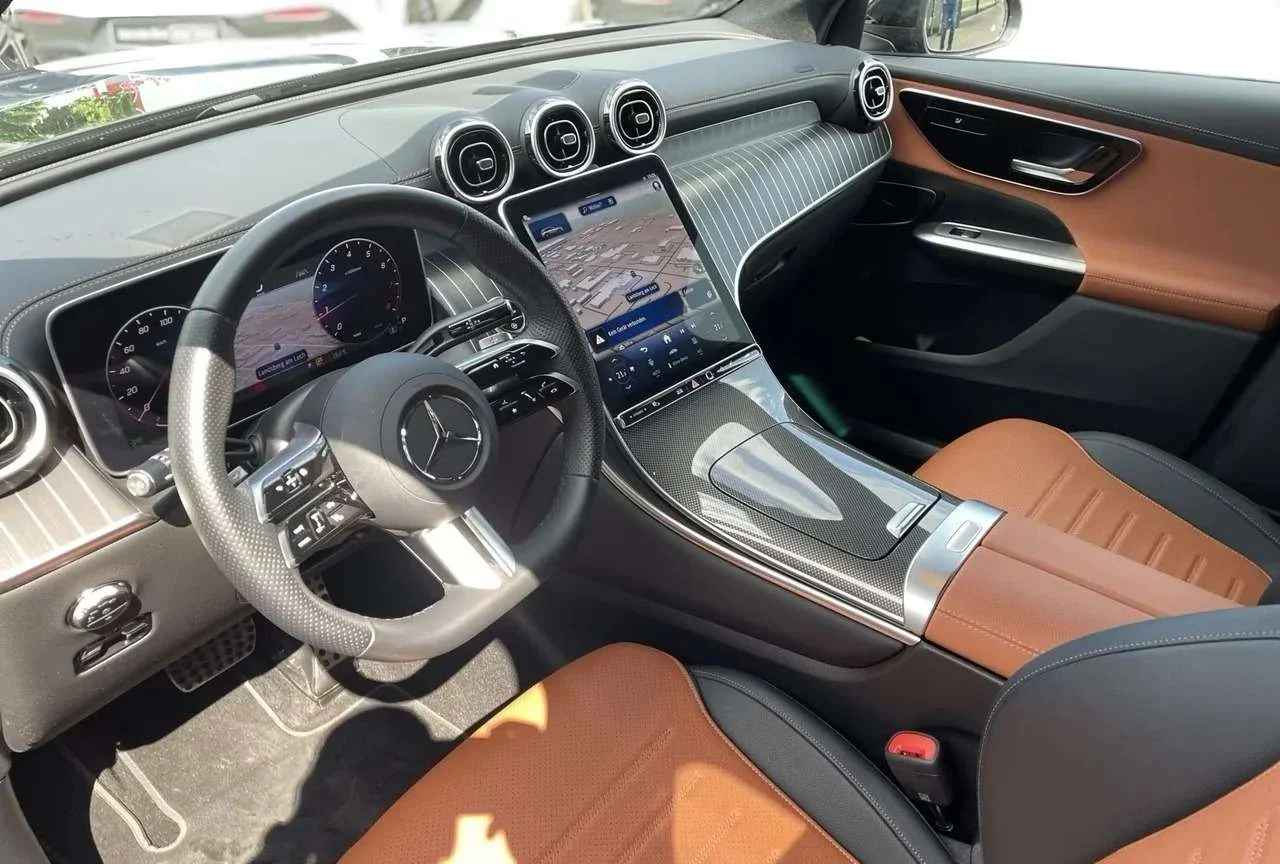 Mercedes-Benz GLC 200 AMG 4M - miniatura 8