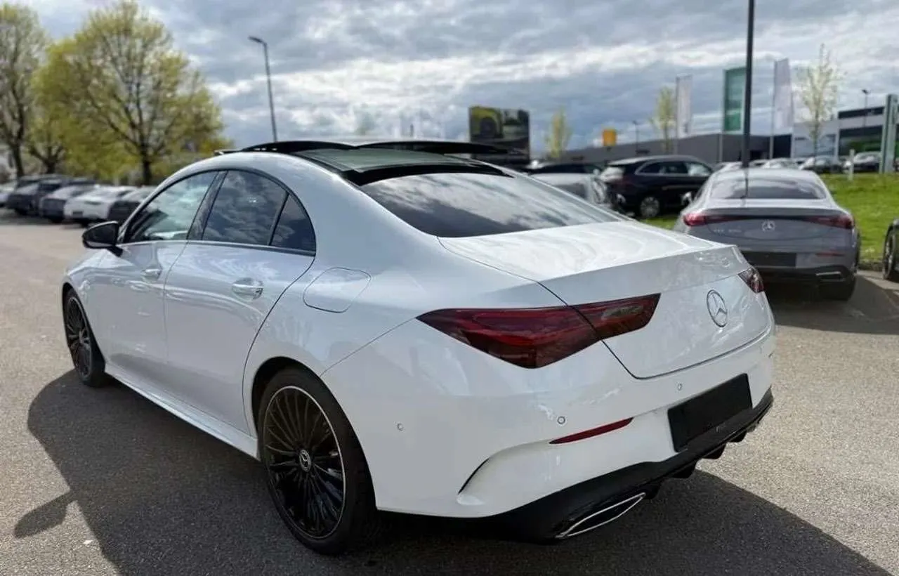 Mercedes-Benz CLA 220
