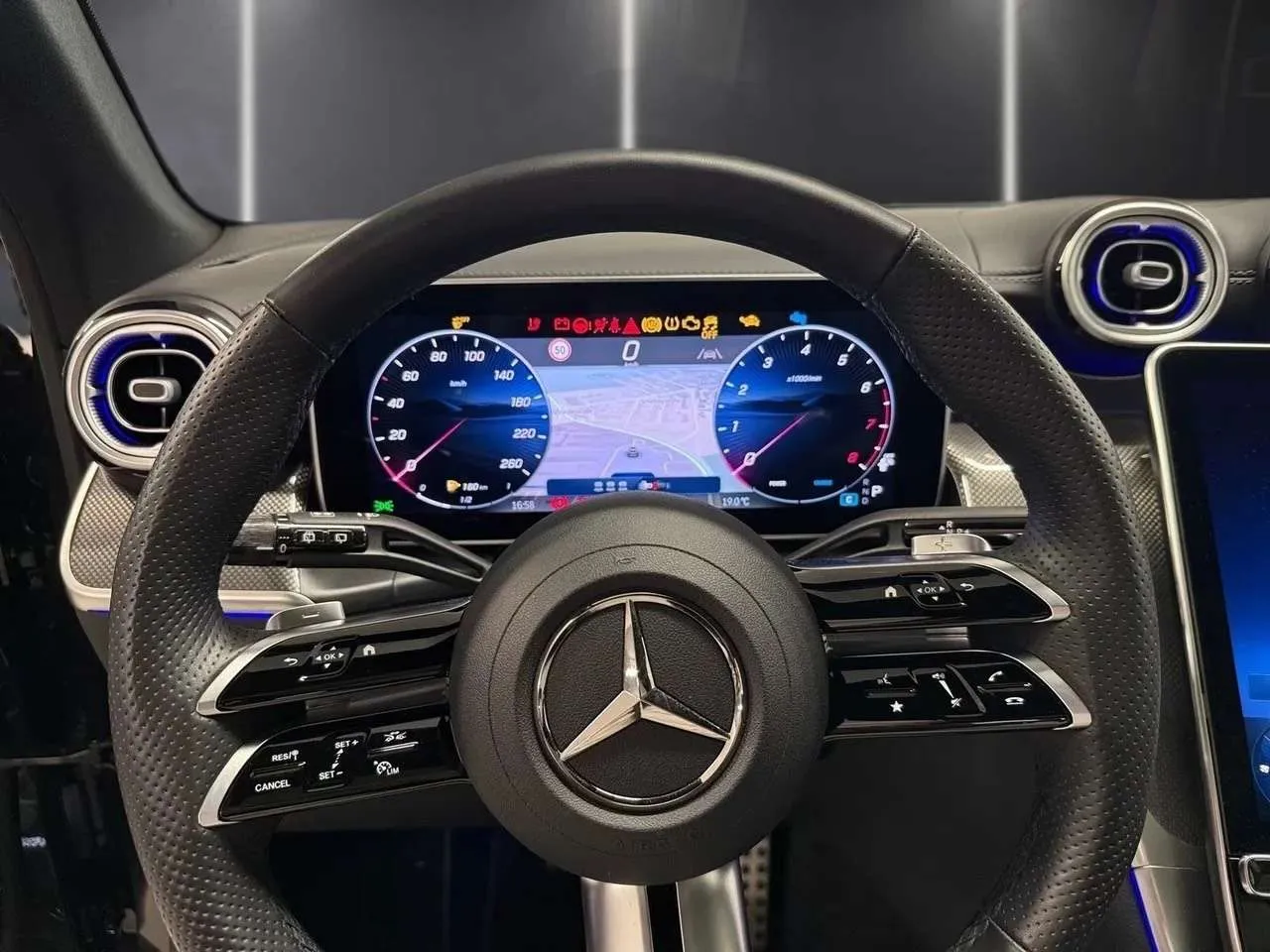Mercedes-Benz GLC 200
