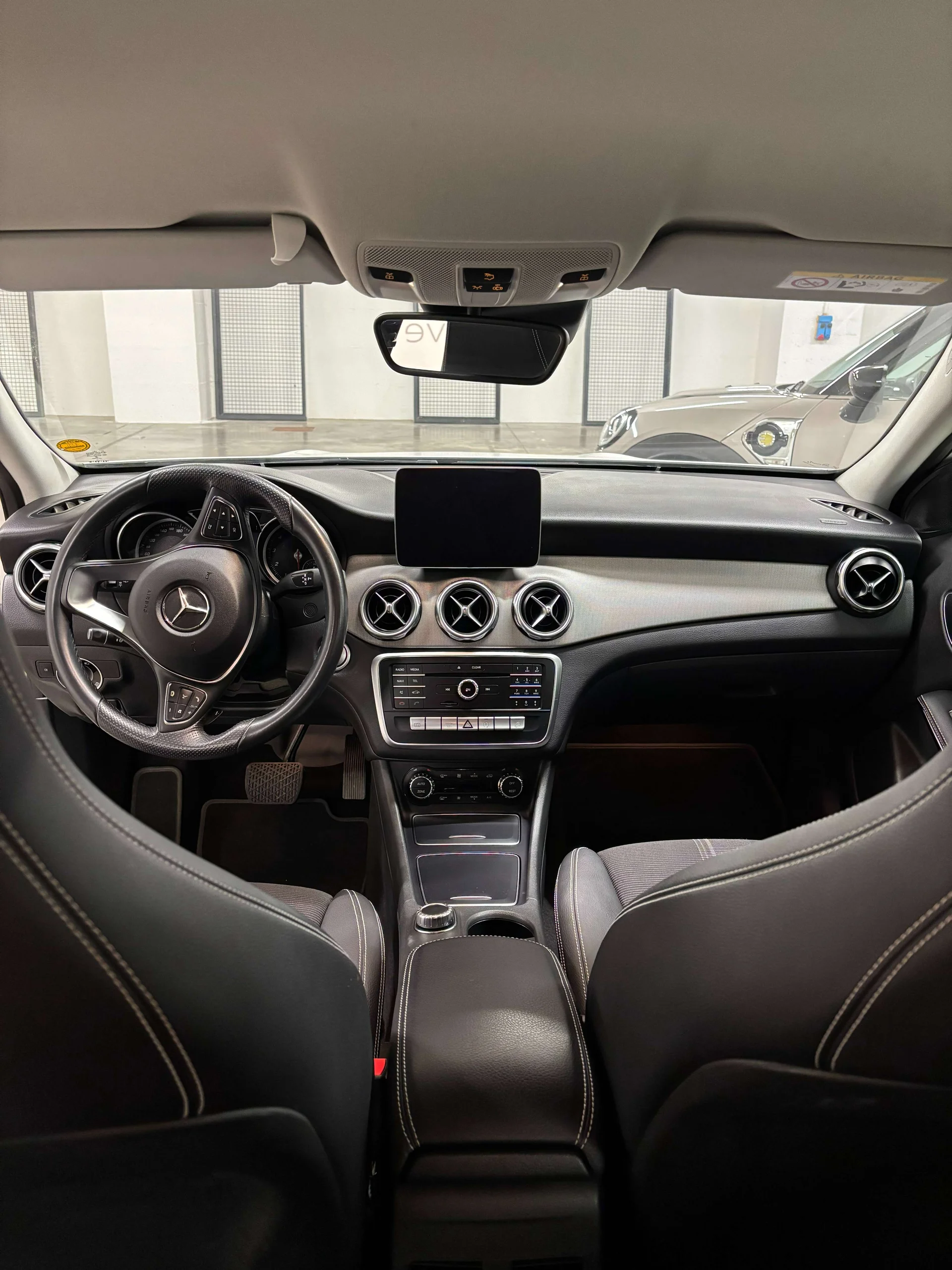 Mercedes-Benz GLA 220 Premium 4matic *PRONTA CONSEGNA* - miniatura 16
